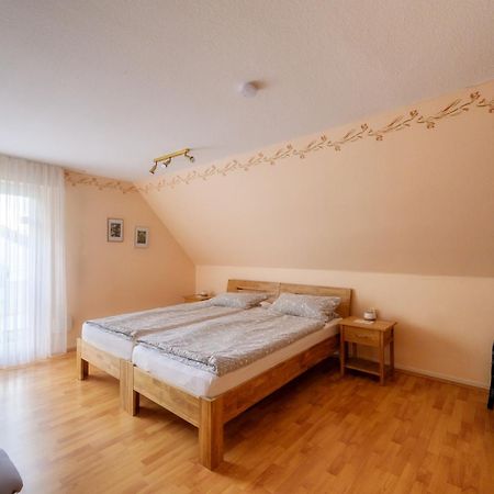 Wohnung Am Kurpark Липщат Екстериор снимка