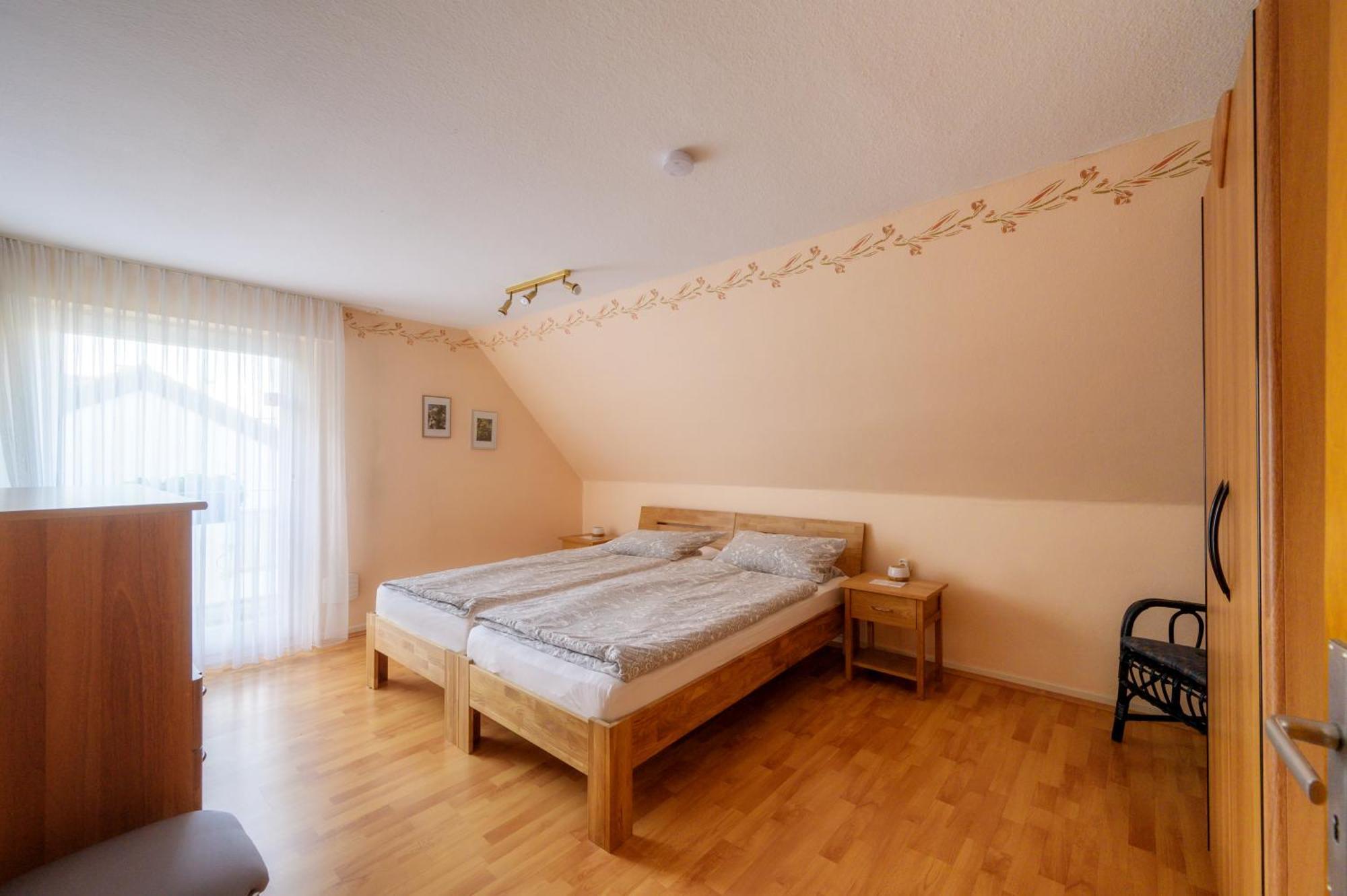 Wohnung Am Kurpark Липщат Екстериор снимка